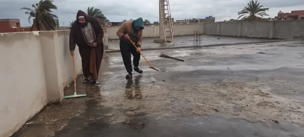 كسح مياه الأمطار من أسطح المساجد 