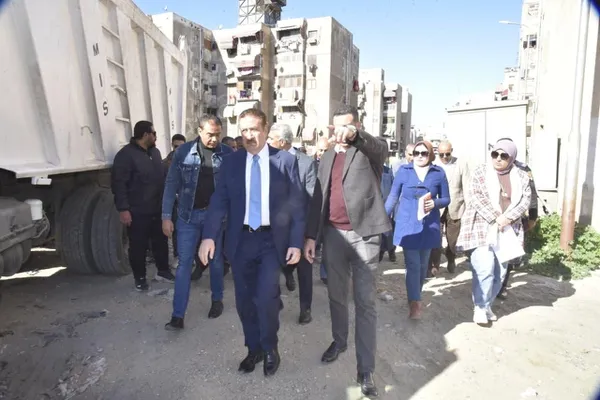 محافظ بورسعيد يقرر إعفاء رئيس حي الزهور من منصبه بسبب شكاوي المواطنين وسوء الخدمات  المقدمة للمواطن 