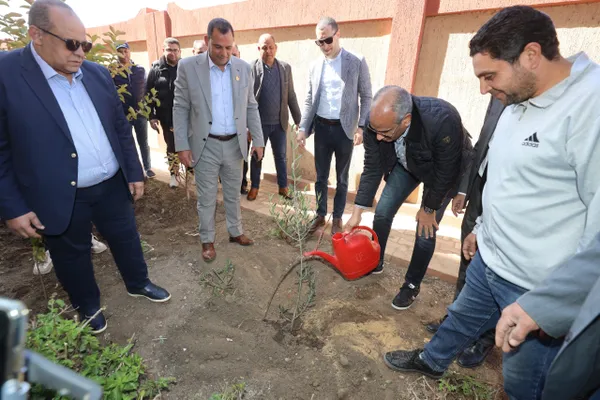 محافظ كفرالشيخ يدشن حملة لزراعة 50 ألف شجرة مثمرة بقرى مركز الرياض