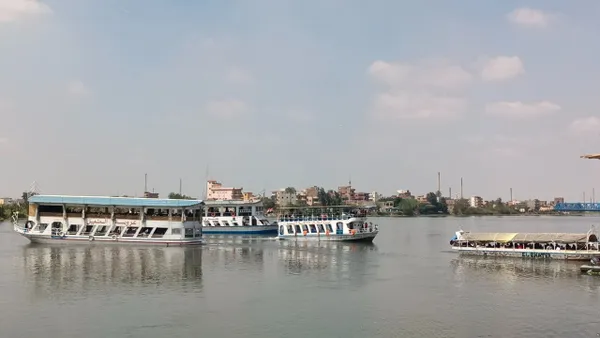 إقبال على الرحلات النيلية بشم النسيم 