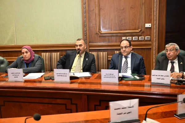 إنهاء أزمة مزارعي أبيس بالإسكندرية والبحيرة