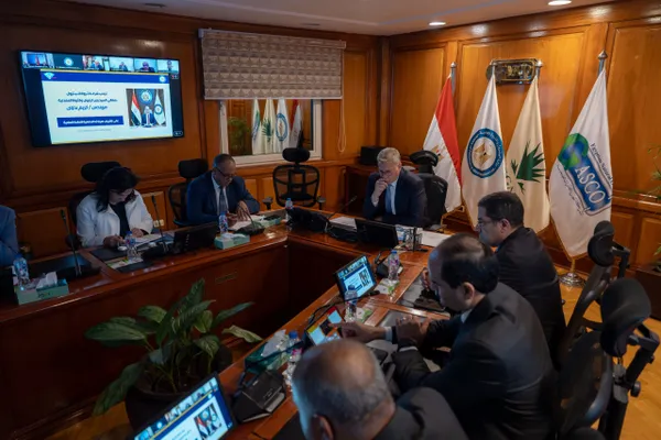 اجتماع وزير البترول