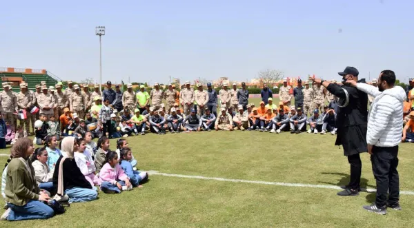 القوات المسلحة تشارك أطفال مصر الاحتفال بيوم اليتيم 