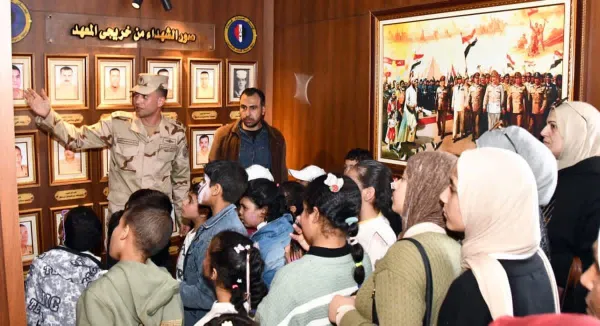 القوات المسلحة تشارك أطفال مصر الاحتفال بيوم اليتيم 