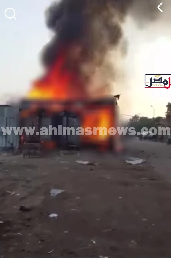 جانب من الحريق 