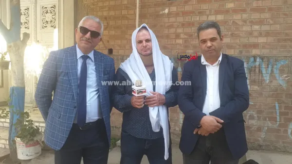 زغلول ضحية الاعتداء ببنزين ومحامياه