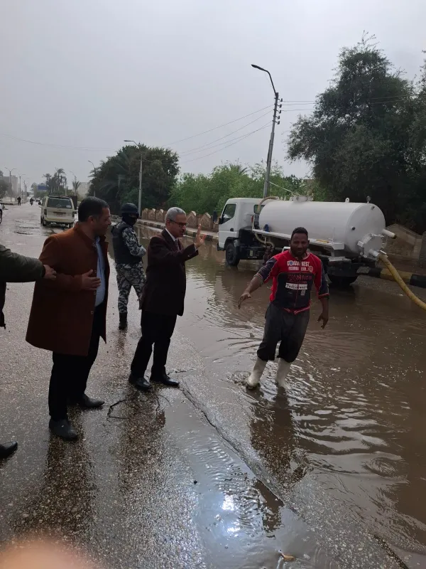 شفط مياه الأمطار ببنى سويف 