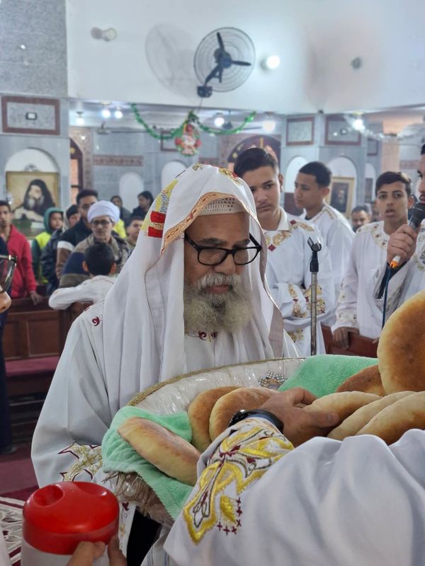 قداس عيد القيامه 