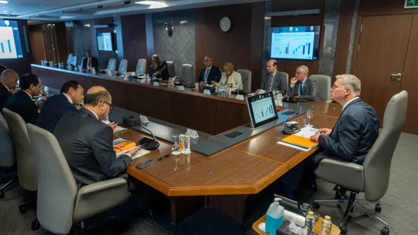 وزير البترول 