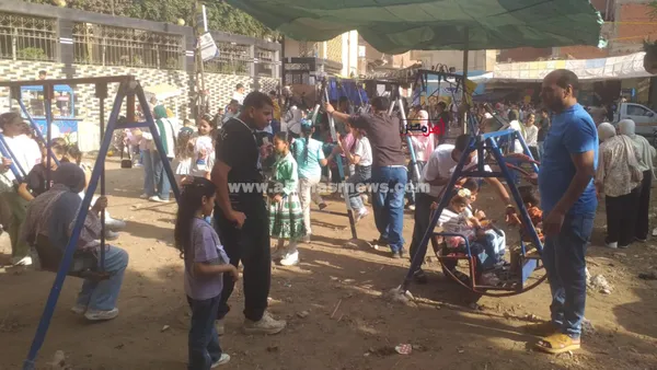 اقبال على الملاهي الشعبية بكفر الشيخ 