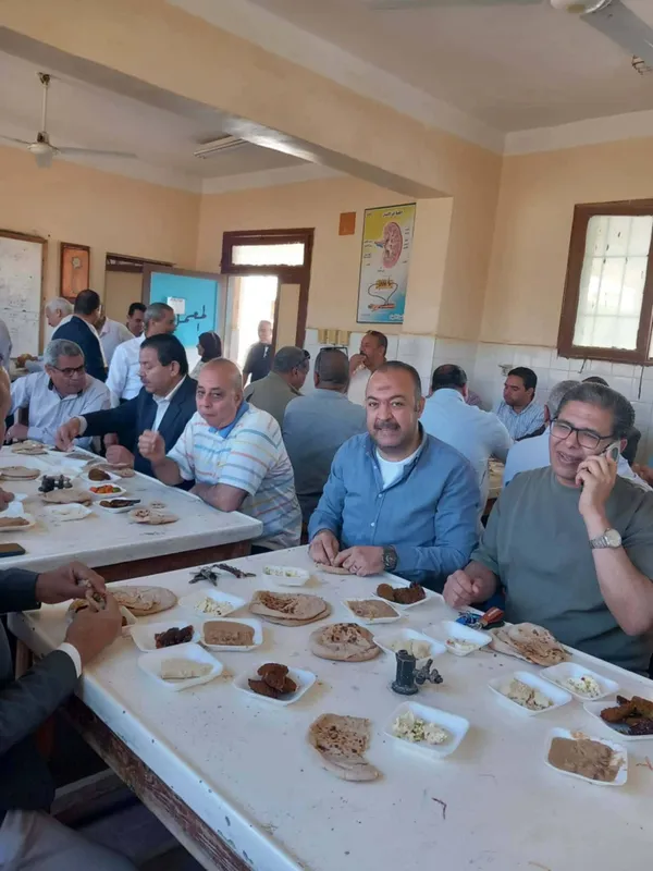 الإحتفال بالفول بدلا من توزيع الجاتوه والتورتة 