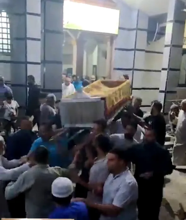 جانب من الجنازة