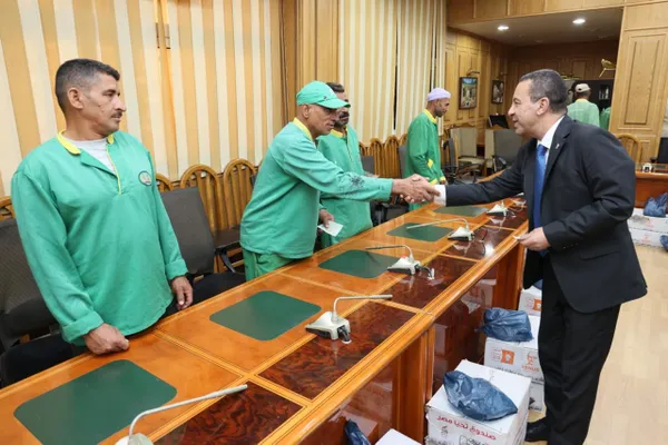 لقاء عمال النظافة 