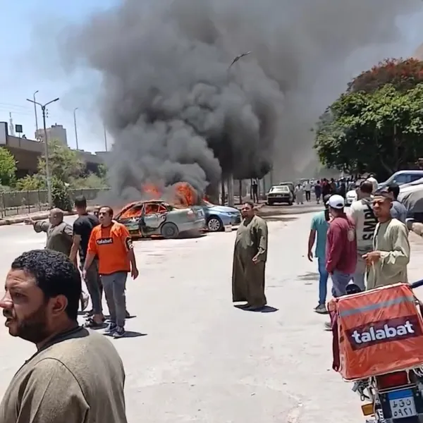 جانب من الحريق
