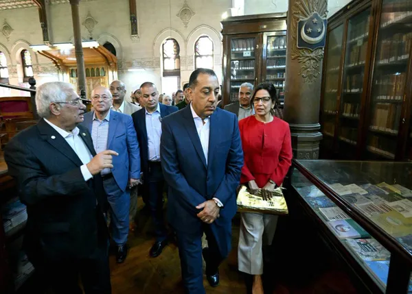 جولة رئيس الوزراء بالجمعية الجغرافية المصرية