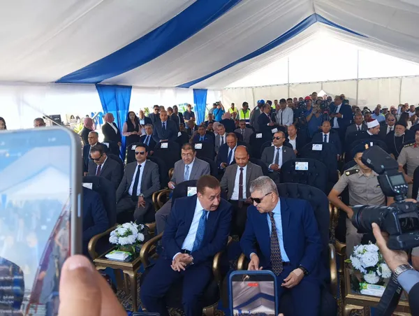 رئيس هيئة قناة السويس ومحافظ بورسعيد يشهدان افتتاح كوبرى النصر العائم 2 للربط بين مدينتي بورسعيد وبورفؤاد