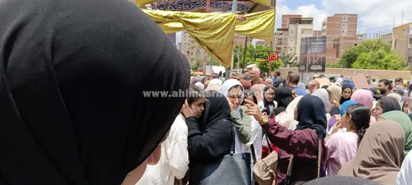 طلاب الثانوية العامة 