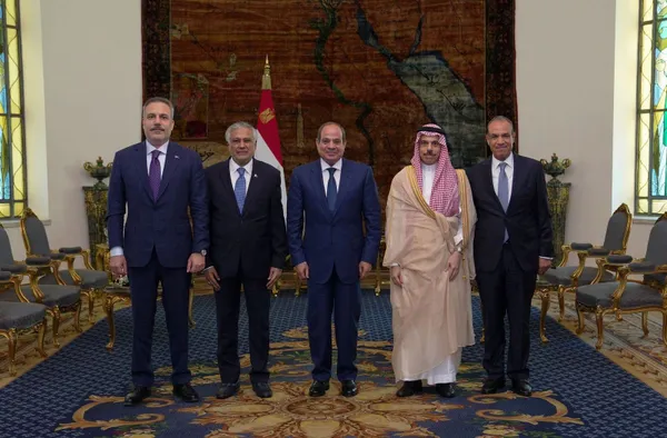 لقاء السيسي ووزراء الخارجية