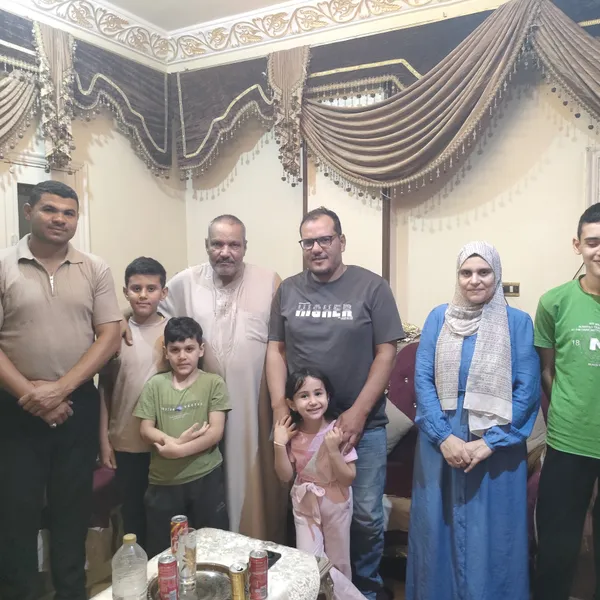 مراسل أهل مصر مع الأول ابتدائيه بالأزهر 