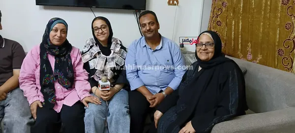 مريم الأولى على الشهادة الإعدادية بكفر الشيخ وأسرتها 