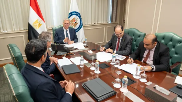 وزير البترول