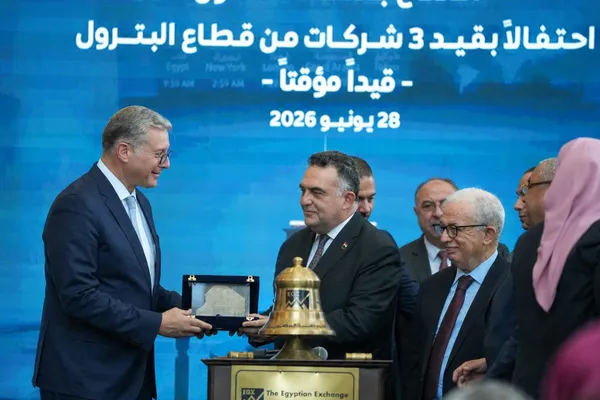 وزير البترول يعلن طرح الشركات بالبورصة