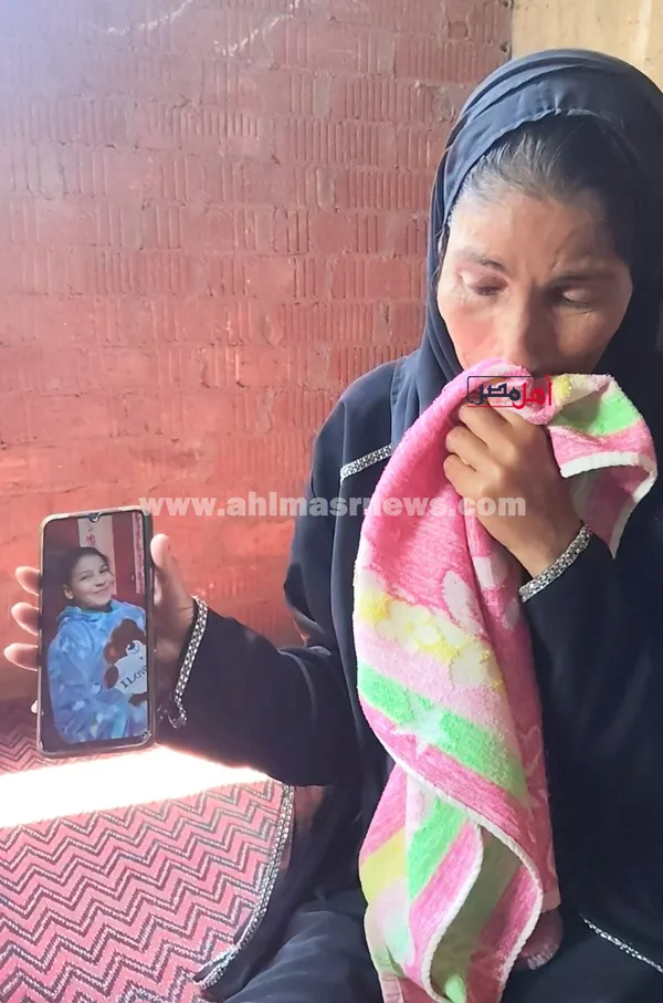 أسرة الطفلة ملك