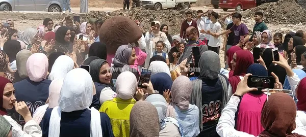 احتفالات طلاب الثانوية العامة بنهاية الامتحانات 