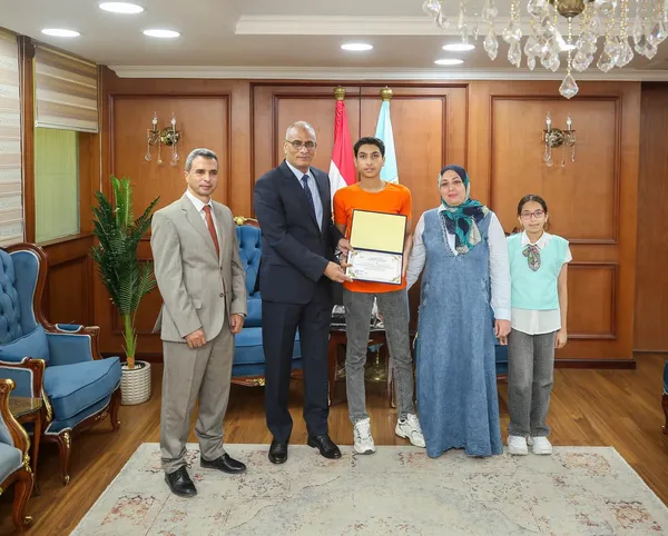 جانب من تكريم أوائل الشهادة الإعدادية بكفر الشيخ 