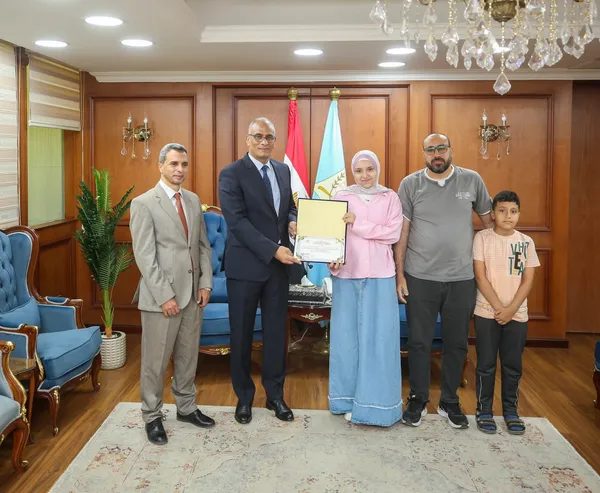 جانب من تكريم أوائل الشهادة الإعدادية بكفر الشيخ 