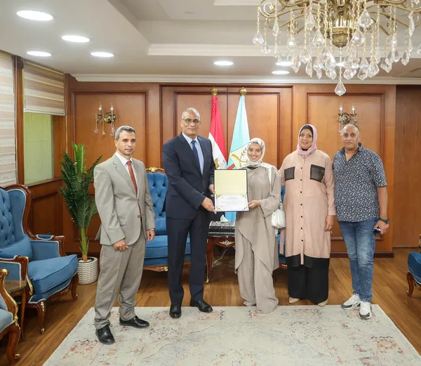 جانب من تكريم أوائل الشهادة الإعدادية بكفر الشيخ 