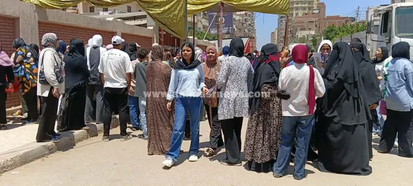 طلاب الثانوية العامة بكفر الشيخ 