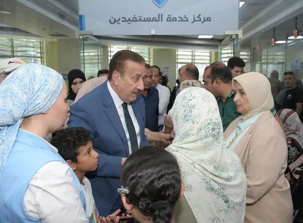 لشكاوى المواطنين.جولة مفاجئة لمحافظ بورسعيد داخل مبنى التأمين الصحي الشامل لمتابعة انتظام تقديم الخدمات