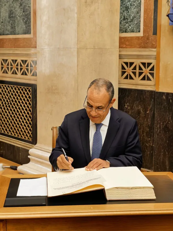 وزير الخارجية يلتقي رئيس البرلمان النمساوي