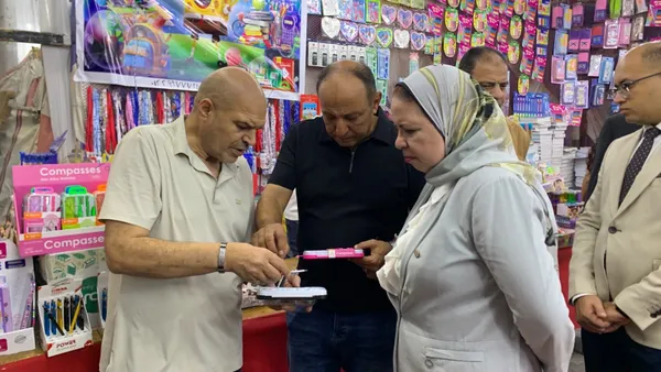 إطلاق مبادرة لتحمل الأدوات المكتبية لـ150 طالبًا بالمجان خلال افتتاح معرض مع الناس