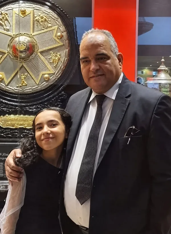 الاب وابنته