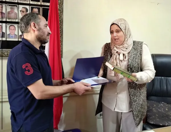 تكريم سائق توكتوك 