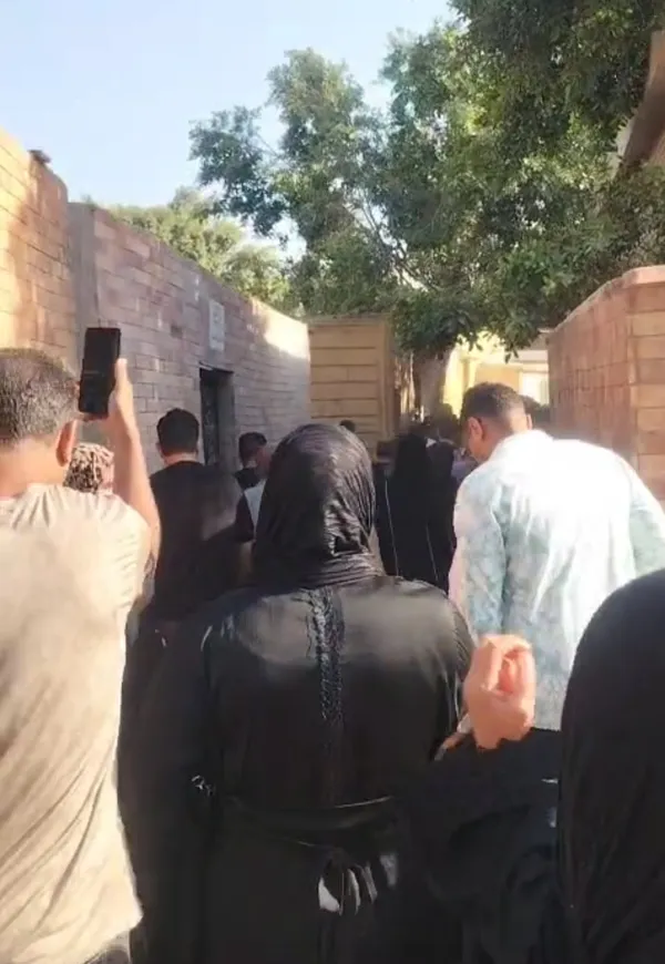جانب من الجنازة 