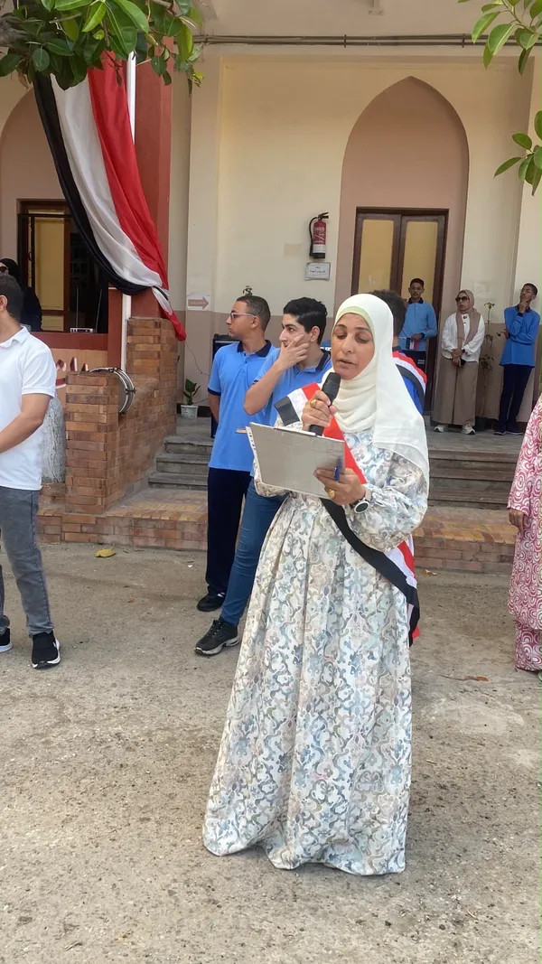 «متوشحة بوشاح الوطن».. 
