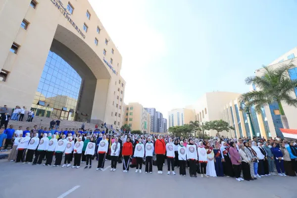 بتحية العلم.. جامعة كفر الشيخ تستقبل طلابها في أول أيام العام الدراسي