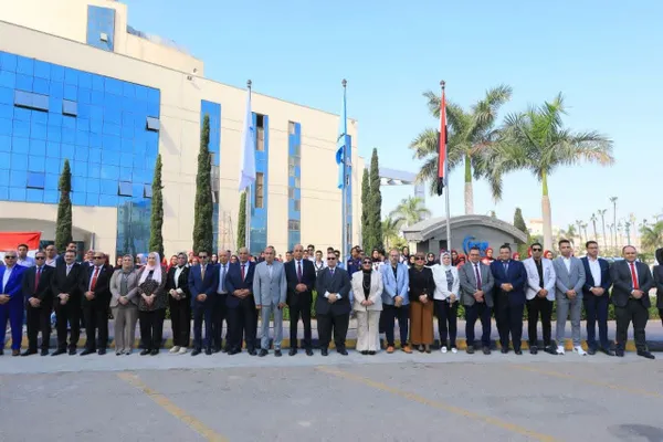بتحية العلم.. جامعة كفر الشيخ تستقبل طلابها في أول أيام العام الدراسي