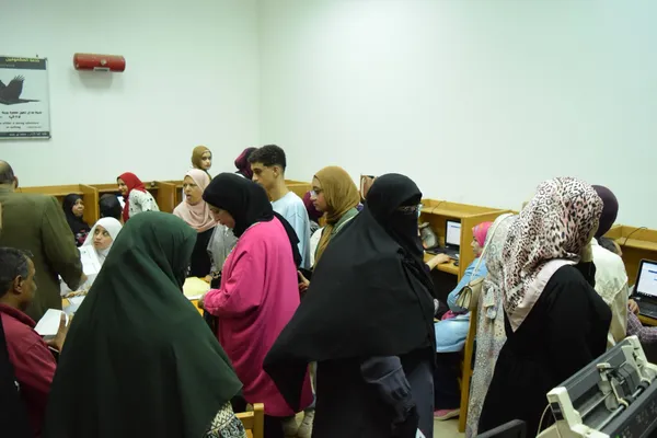 تخصص 3 معامل رقمية لطلاب الشهادات الفنية