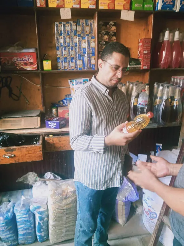 تموين كفر الشيخ: ضبط مخلل بدون بيانات وسجائر بأزيد من السعر في حملة تموينية بدسوق