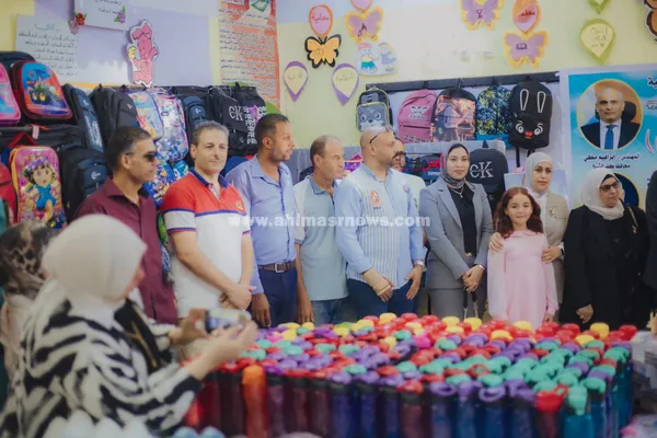 جانب من افتتاح المعرض 