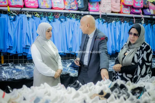 جانب من افتتاح المعرض 