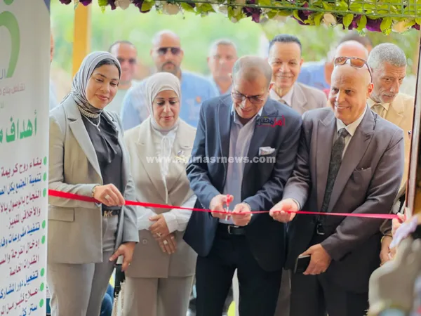جانب من افتتاح المعرض 