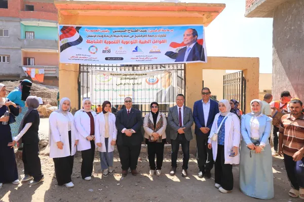 جانب من القافلة الطبية