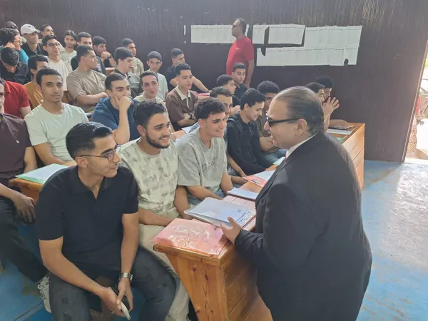 جانب من تفقد الكشف الطبي للطلاب الجدد