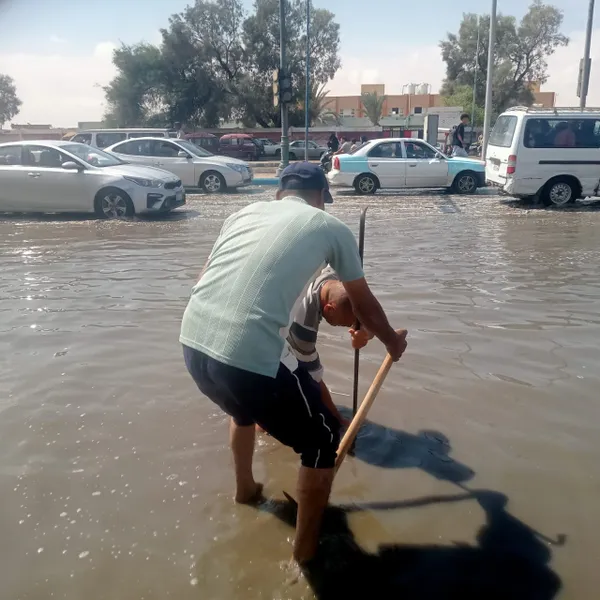 رفع تجمعات الامطار بمرسي مطروح