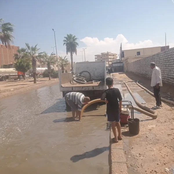 رفع تجمعات الامطار بمرسي مطروح